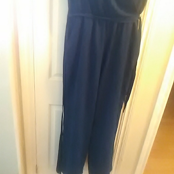 Lg navy jumpsuit pocket - Picture 3 of 6